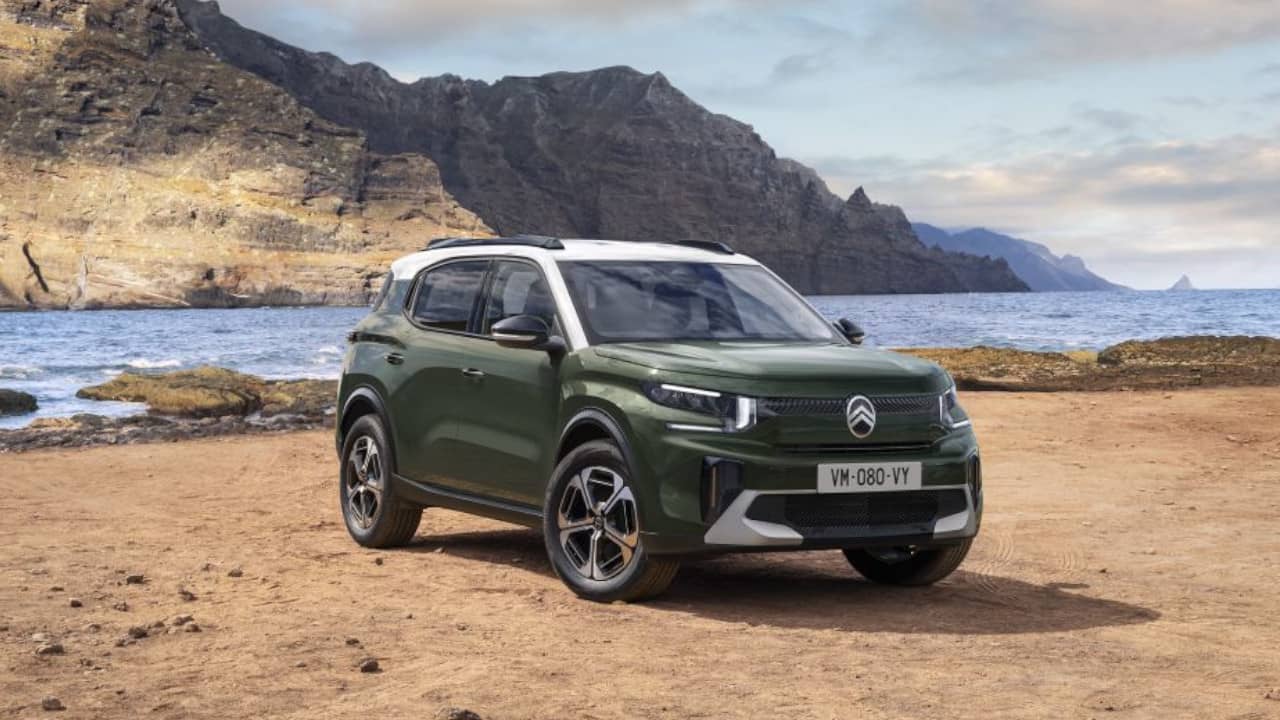 Citroen C3 Aircross on Beach