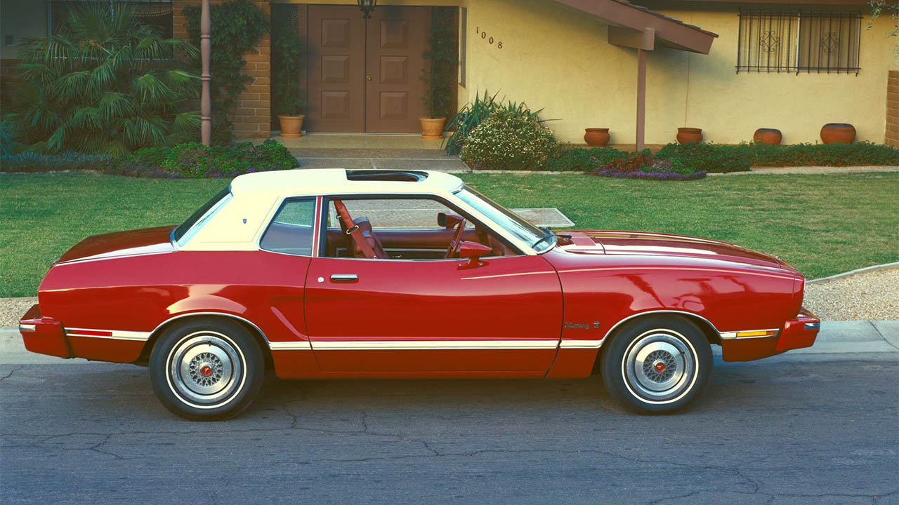red ford mustang