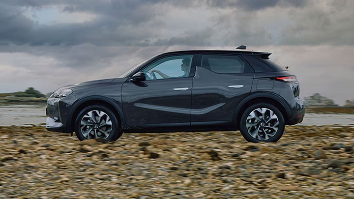 DS 3 Side Driving