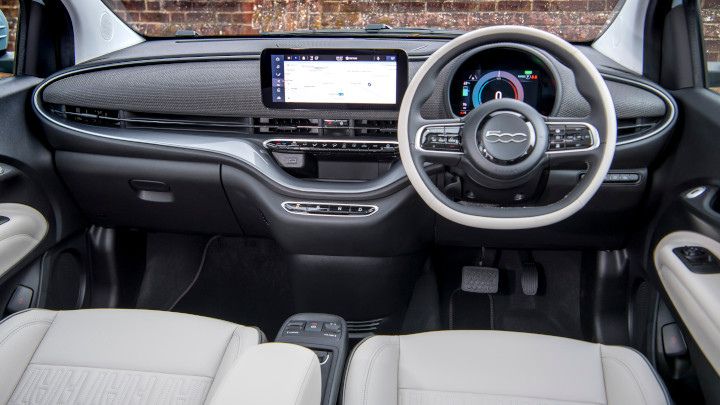 Fiat 500e cabin