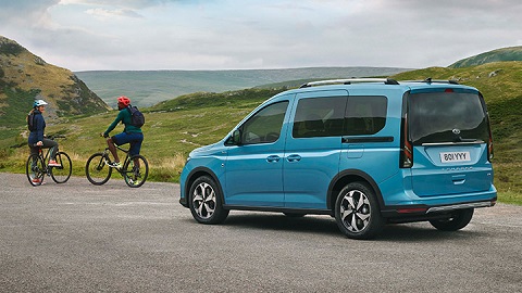 Blue Ford Tourneo Connect, rear quarter