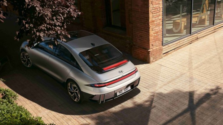 IONIQ 6