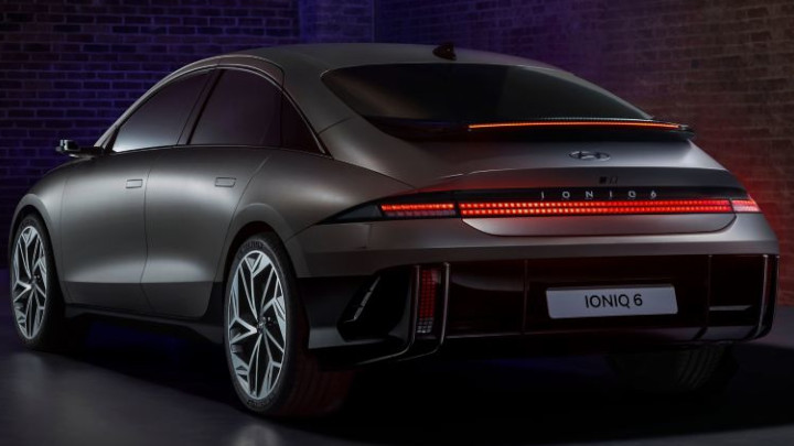 IONIQ 6