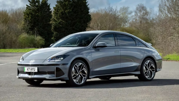 IONIQ 6