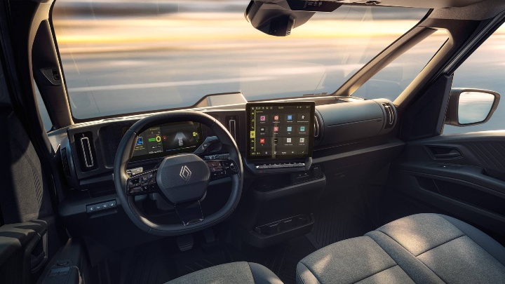 Renault Trafic Van E‑Tech interior showing digital driver display and central touchscreen