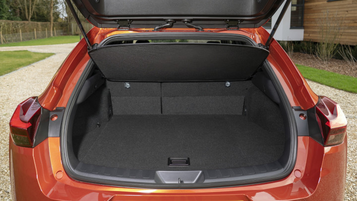 Lexus UX Boot