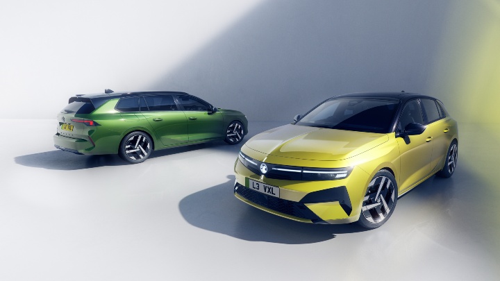 Yellow Vauxhall Astra Hatch and Green Vauxhall Astra Sports Tourer