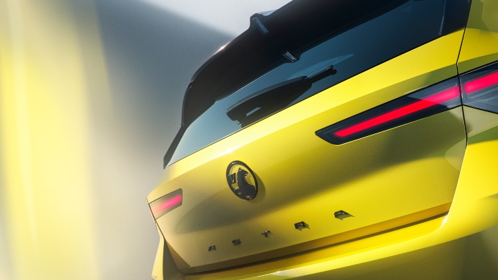 Yellow Vauxhall Astra Exterior Rear Close Up