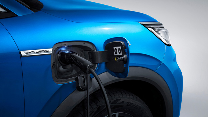 BYD ATTO 3 charging